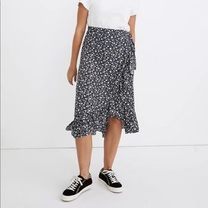 Madewell Ruffle-Edge Midi Wrap Skirt in Harvest Vine
